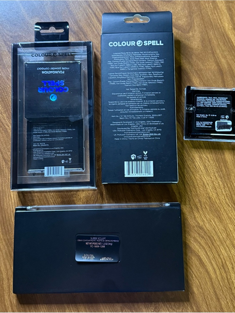 Makeup Bundle - Picture 2 of 2